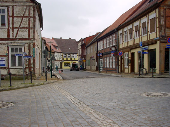 Lenzen