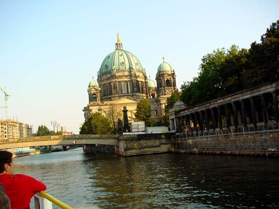 Mit dem Boot durch Berlin