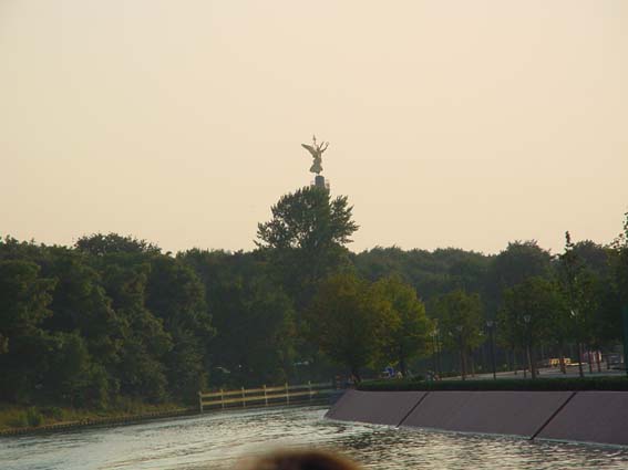 Mit dem Boot durch Berlin
