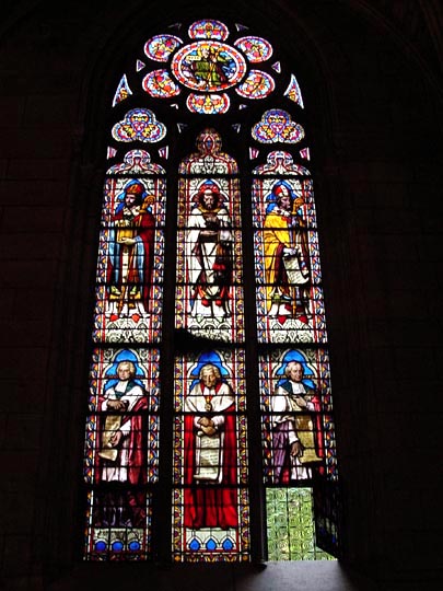 Fenster in kirchlichen Gebäuden