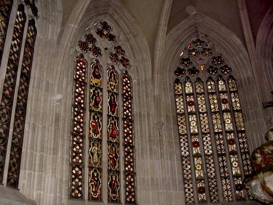 Fenster in kirchlichen Gebäuden