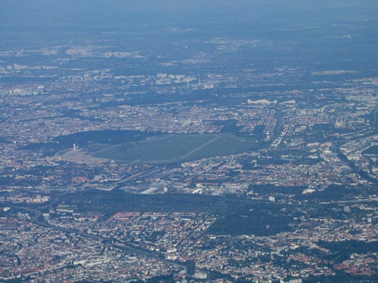 Flug von Barcelona, El Prat de Llobregat, nach Tegel
